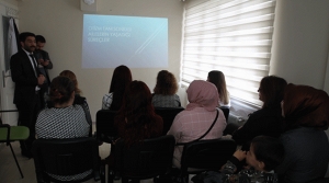 &Ouml;zel &Ccedil;erkezk&ouml;y Ayg&uuml;neş &Ouml;zel Eğitim ve Rehabilitasyon Merkezi'nde  Otizm farkındalık semineri d&uuml;zenlendi